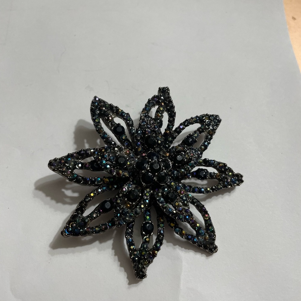 Old Vintage Black Crystal Flower Pin Brooch